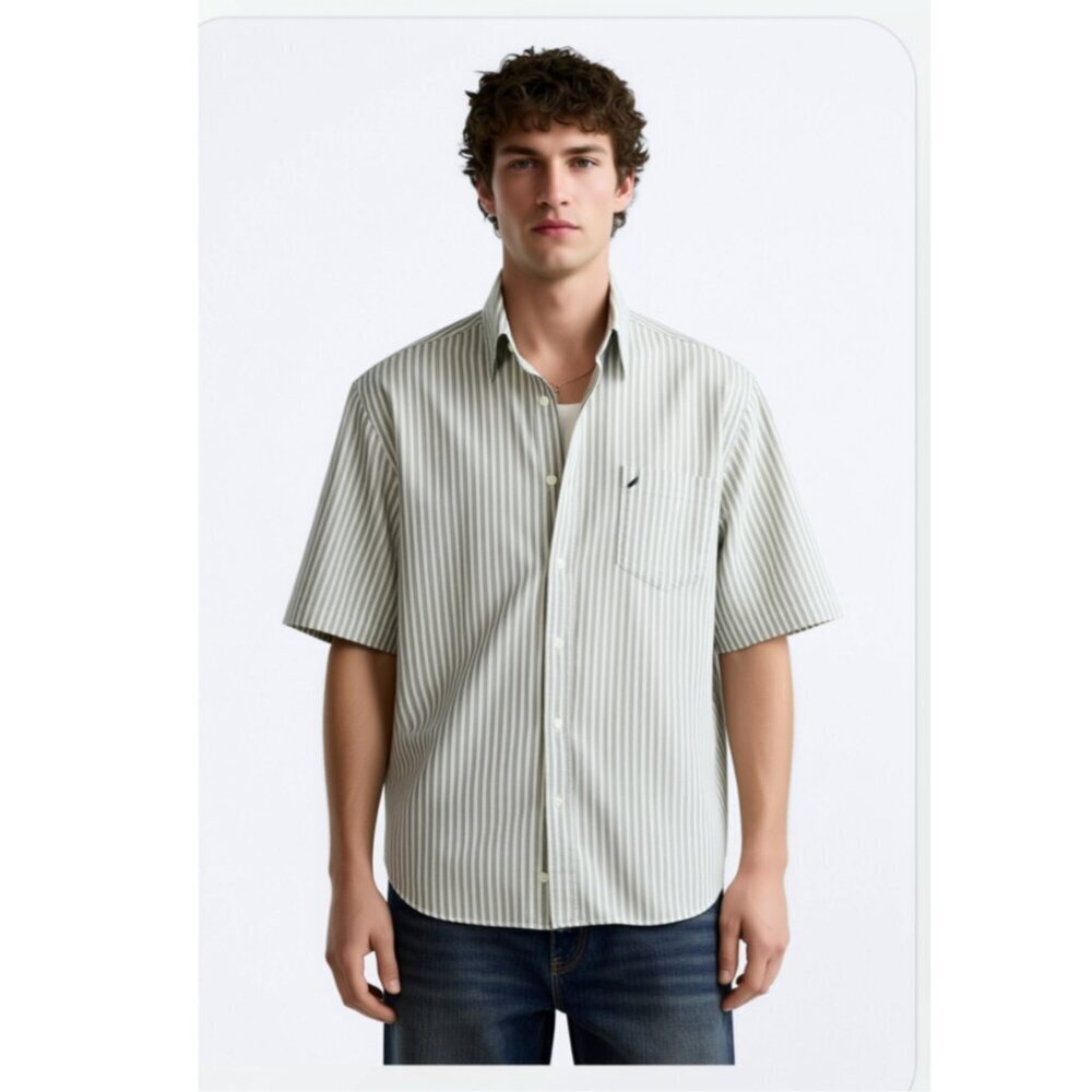 Nautica Men’s Short Sleeve Button Down Shirt Size XL (K)